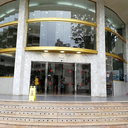 Studio In Aparthotel "Internacional" سالو المظهر الخارجي الصورة