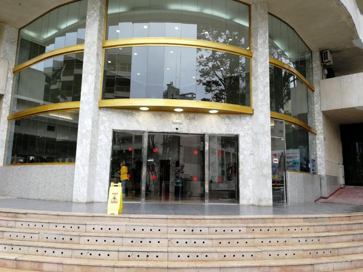 Studio In Aparthotel "Internacional" سالو المظهر الخارجي الصورة